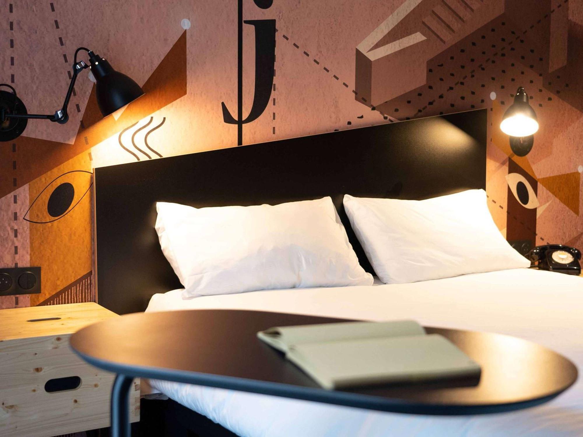 Hotel Ibis Styles Dreux Centre Gare Exterior foto