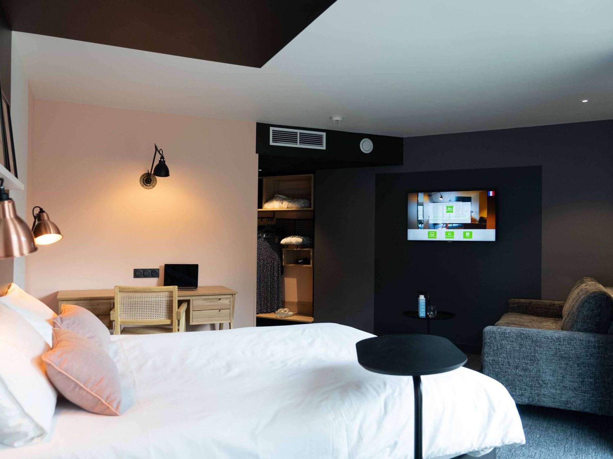 Hotel Ibis Styles Dreux Centre Gare Exterior foto